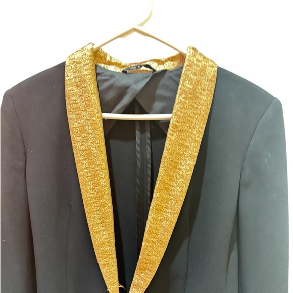 Rag and Bone Black blazer with gold lapel and single clip closure. Size 6. - Picture 5 of 5